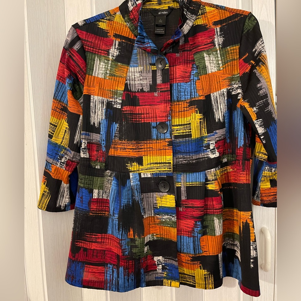 Ali Miles top. Size Large. Excellent condition.